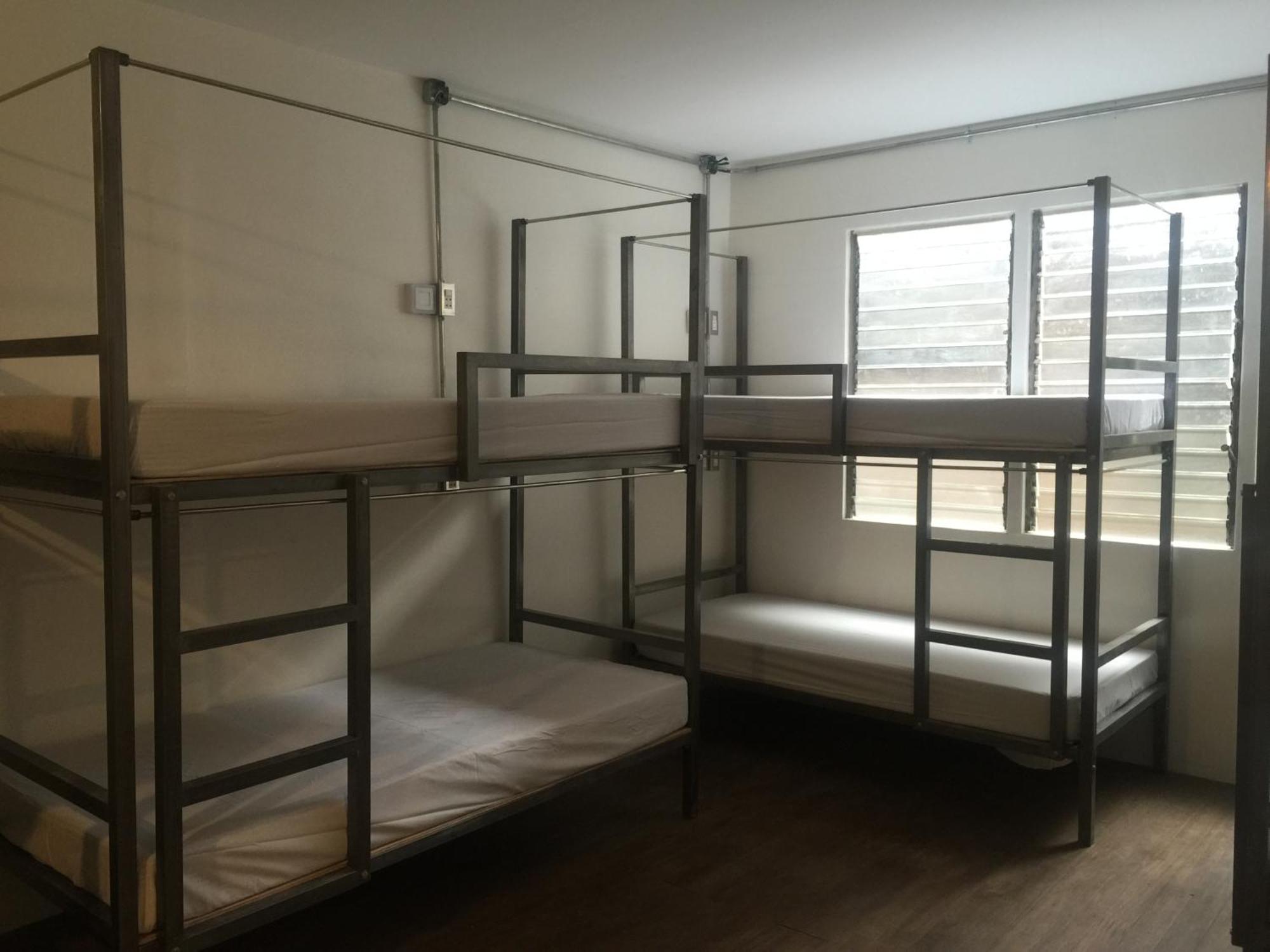 The Hub District Hostel And Dorm ماكاتي المظهر الخارجي الصورة